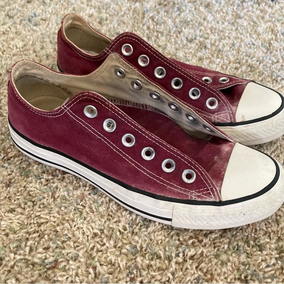 Converse Chuck Taylor Low Top Shoes Maroon Size W8 M6 - Picture 3 of 8